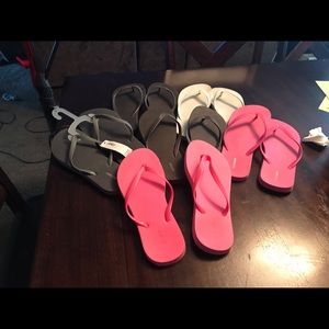 Lot of Old Navy Flip Flops, woman’s size 7/8